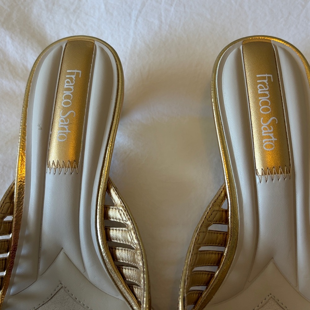 Franco Sarto gold woven kitten heels - Picture 4 of 5